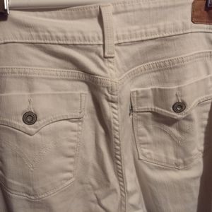 Woman's Levi 529 Jeans